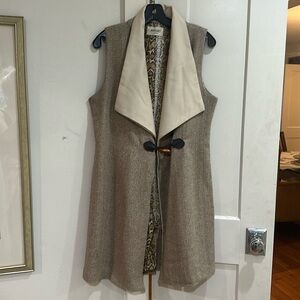 monocracy long vest